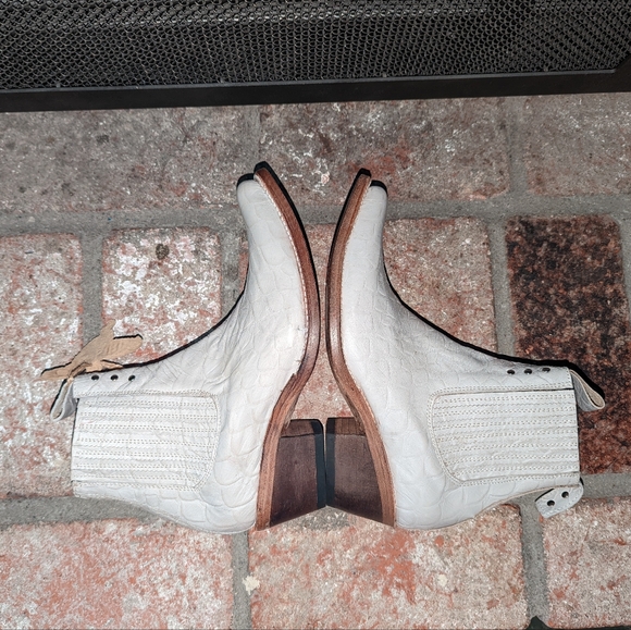 NEW RARE FREEBIRD FAITH MOOD RING ANKLE BOOTIES size 6 - Picture 16 of 16